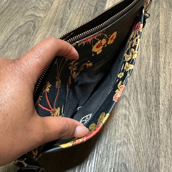 Disney Alice Through the Looking Glass Wristlet – Floral Print – 11” x 7.5” - Picture 3 of 5